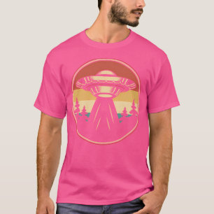 Retro Ufo Encounter Sci-Fi Nerd T-Shirt