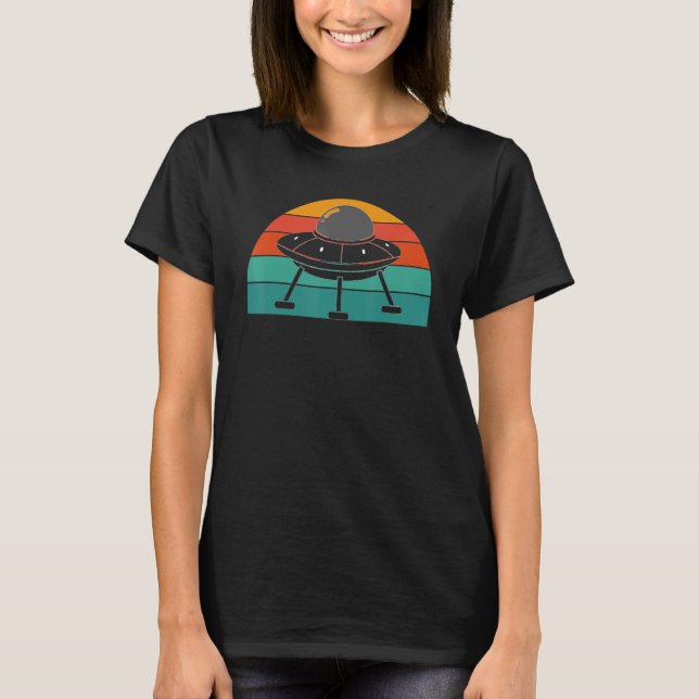 Retro Unidentified Flying Object Sci Fi Alien UFO T-Shirt (Front)