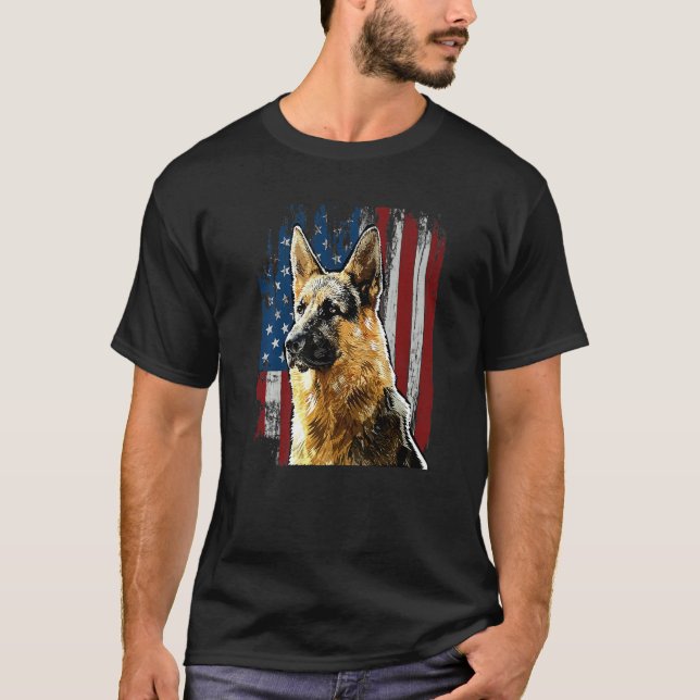 Retro Us Flag German Shepherd Dog Mum July 4th Pat T-Shirt (Front)