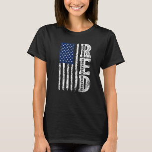 Retro US Flag Remember Everyone Veteran Deployed R T-Shirt