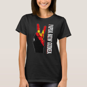 Retro Victory Two Fingers Papua New Guinea Flag Pa T-Shirt