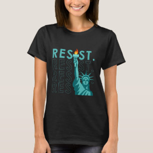 Retro Vintage Anti Trump Resist Statue Of Liberty  T-Shirt