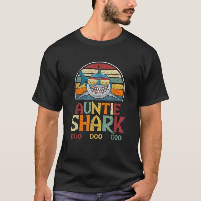 Retro Vintage Auntie Shark Aunt Gift  T-Shirt (Front)