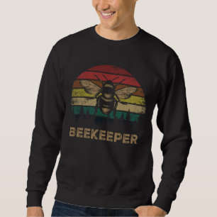 Retro Vintage Beekeeper Beekeeping Bee Gift Sweatshirt