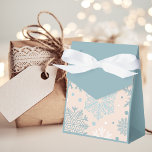 Retro Vintage Christmas Winter Snowflake Favour Box<br><div class="desc">A trendy and whimsical vintage Christmas snowflake pattern party favour box. A timeless,  elegant and contemporary Christmas winter design. This favour box will add a touch of retro nostalgia to your holiday gift giving or party festivities.</div>