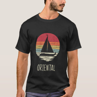 Retro Vintage distressed Sailing Oriental Sailboat T-Shirt