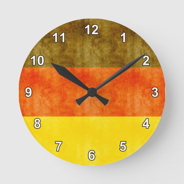 Retro Vintage Germany Flag Round Clock (Front)