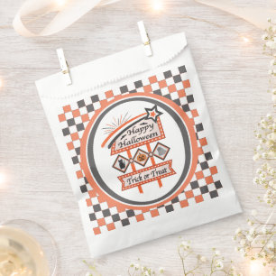 Retro Vintage Halloween Sign –Trick or Treat Plaid Favour Bags