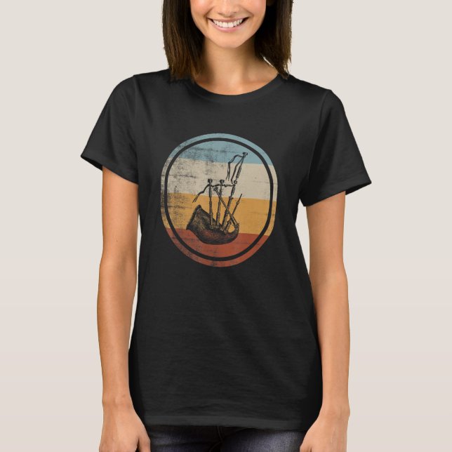 Retro Vintage Musicians Bagpiper Bagpipes 1 T-Shirt (Front)