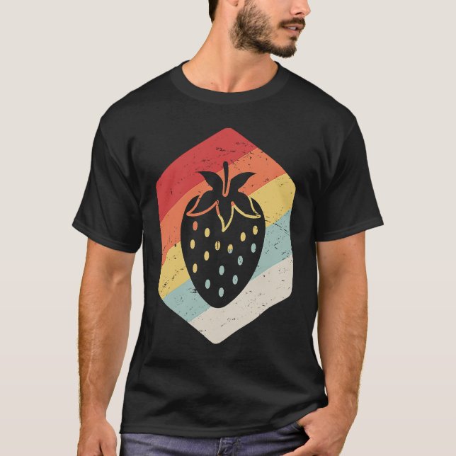 Retro Vintage Strawberry Farm  Strawberry Farming T-Shirt (Front)