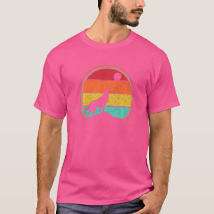 Retro Wolf Howling At The Moon T-Shirt