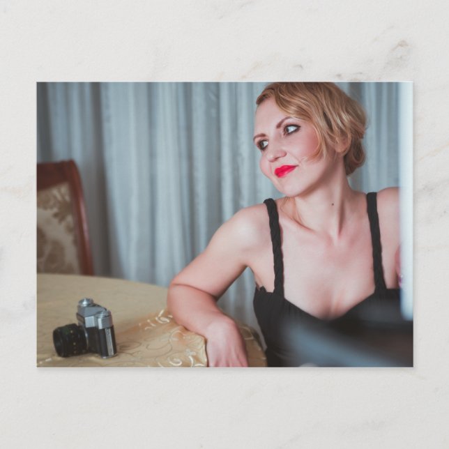 Retro woman with camera postcard (Front)