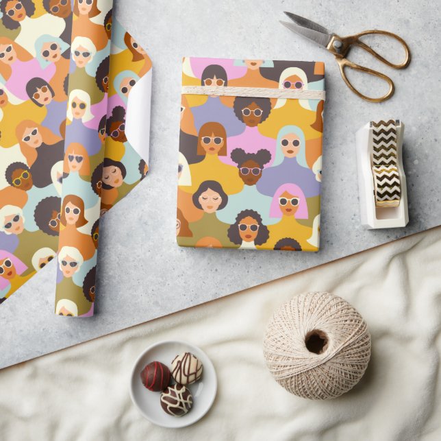 Retro Women of the World Pattern Wrapping Paper (Crafts)