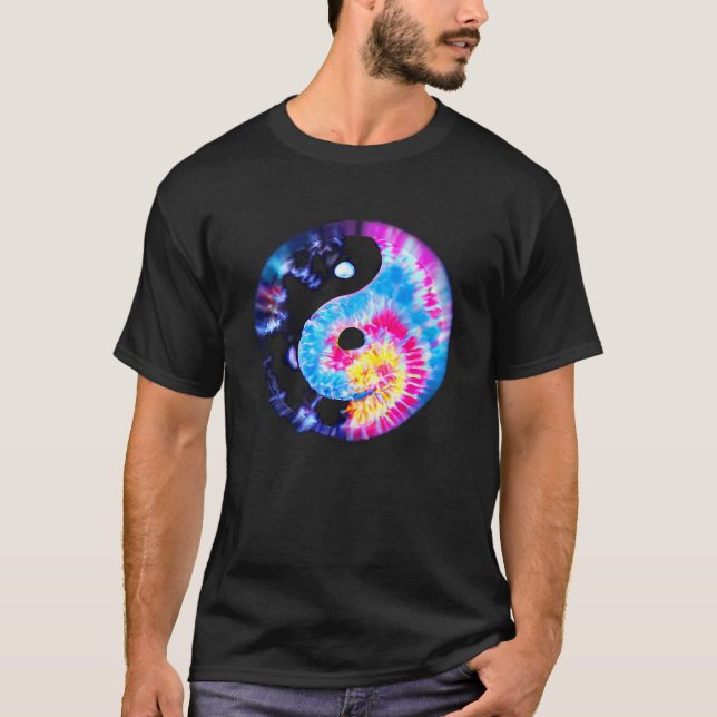 Retro YIN YANG Vibes Yoga Meditation Chi Gong Ying T-Shirt (Front)