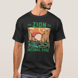 Retro Zion National Park US Vintage Utah Adventure T-Shirt