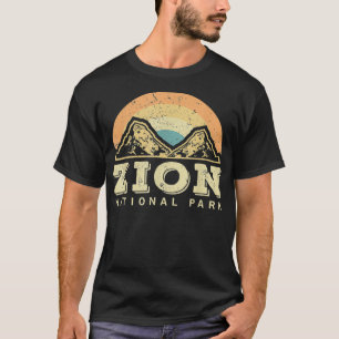 Retro Zion National Park US Vintage Utah Adventure T-Shirt