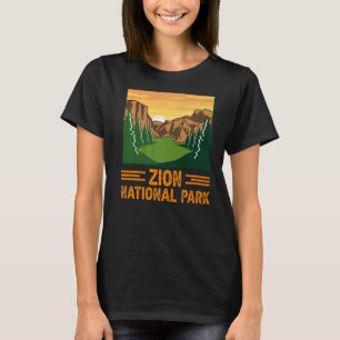 Retro Zion National Park US Vintage Utah Adventure T-Shirt