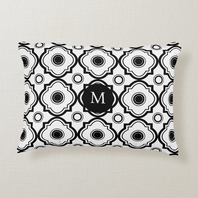 Reversible Black & White Geometric Quatrefoil Decorative Cushion (Back)