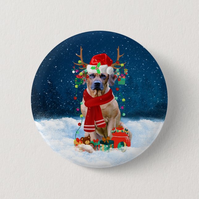Rhodesian Ridgeback Dog in Snow Christmas Gift  6 Cm Round Badge (Front)