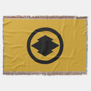 Rhombic pine bark in circle throw blanket