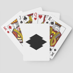 Rhombic pine bark playing cards