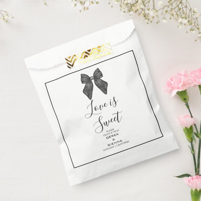 Ribbon Bow Classical Black & White Wedding Favour Bags (Sealed)