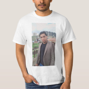 Ricardo Milos is alive T-Shirt