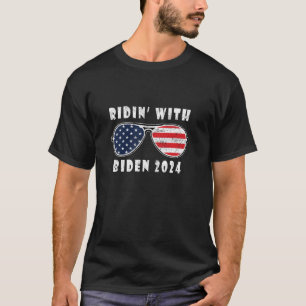 Ridin with Biden 2024 US Flag Joe Aviator Sunglass T-Shirt