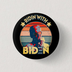 Ridin' With Biden Eating Ice-Cream Retro Sunset 3 Cm Round Badge