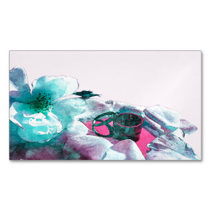 Rings with white rose petals 	Magnetic business card