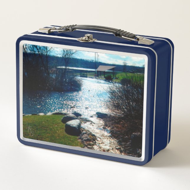 Rippling Light Metal Lunch Box (Front)