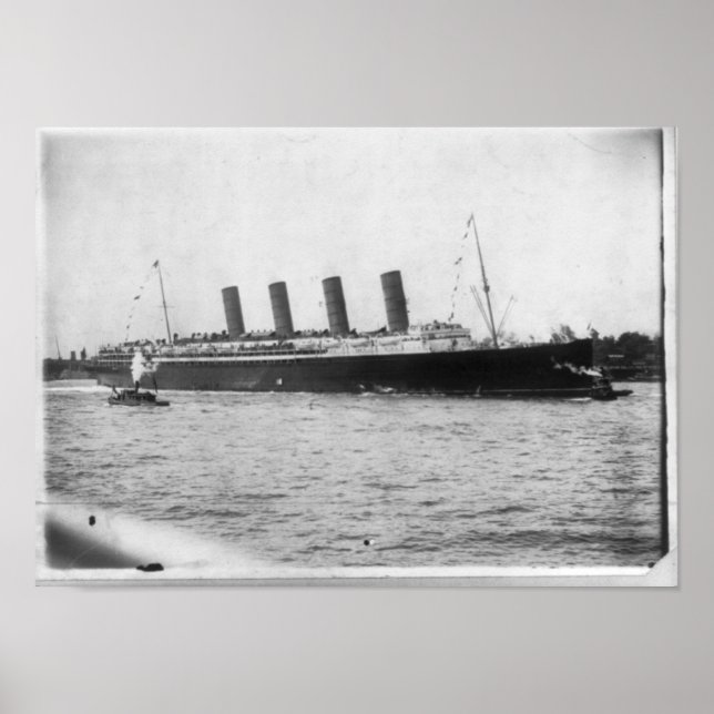 RMS LUSITANIA Maiden Voyage 1907 in New York Poster (Front)