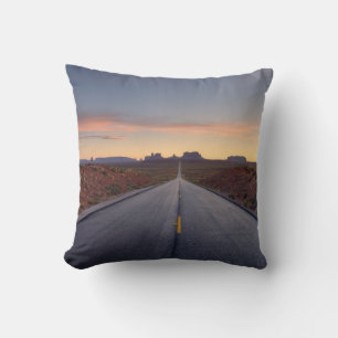 Road to Monument Valley Tribal Park Cushion