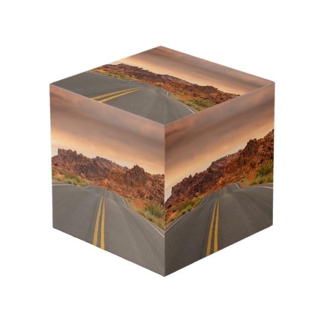 Road trip sunset cube (Front Angled)