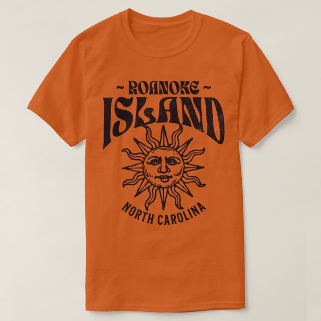 Roanoke Island NC Summertime Vacationing Watchful  T-Shirt (Design Front)