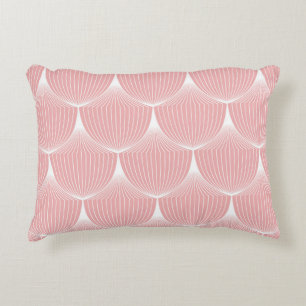 Roaring '20s Linear Scales: Elegant Pattern Decorative Cushion
