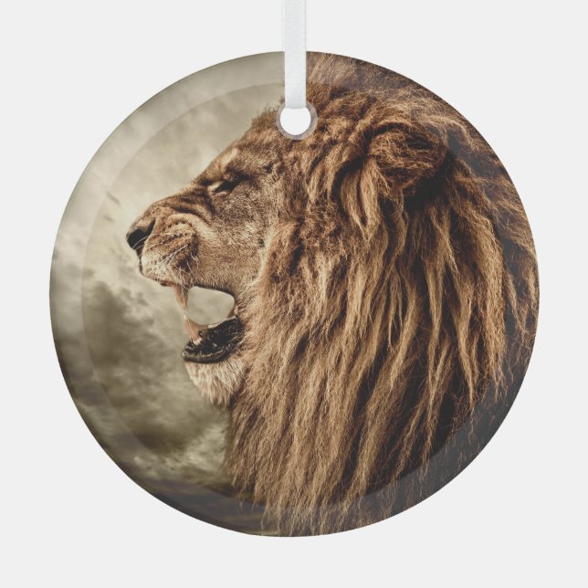 Roaring Lion: Majestic Vintage Art. Glass Tree Decoration (Front)