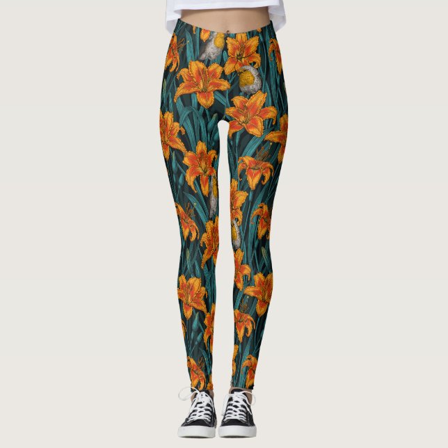 Robins and lilly flowers, orange and blue leggings (Front)
