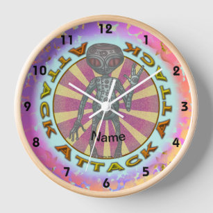 Robot Alien Attack custom name  Clock