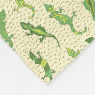Rock Climbing Geckos on yellow - seamless pattern. Fleece Blanket