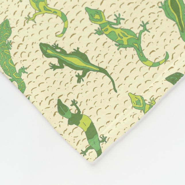 Rock Climbing Geckos on yellow - seamless pattern. Fleece Blanket (Corner)