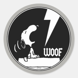 Rock Tees   Snoopy Howling Classic Round Sticker