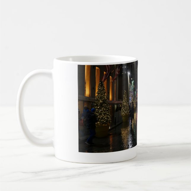 Rockefeller Centre Christmas Tree in Reflection Coffee Mug (Left)