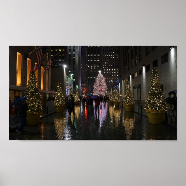 Rockefeller Centre Christmas Tree in Reflection Poster (Front)