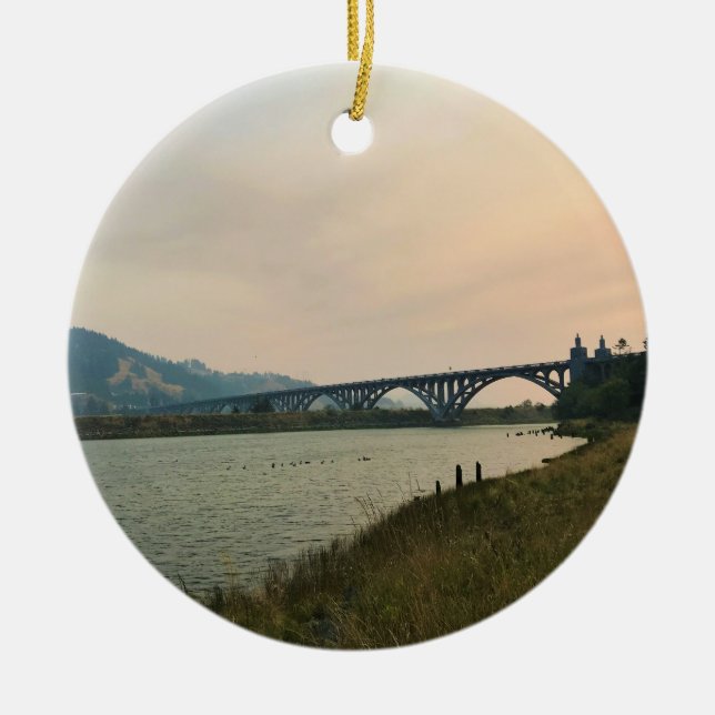 Rogue River, OR Ceramic Tree Decoration (Front)