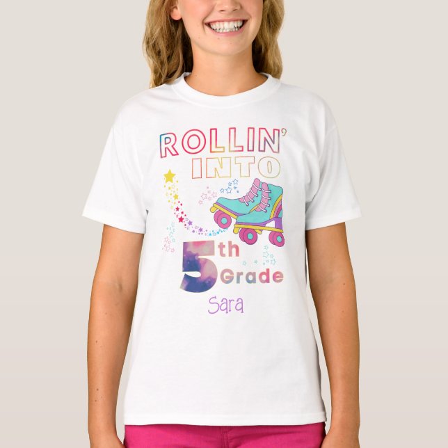 Rollin' Into Fifth Grade Girls Cute Retro T-Shirt (Front)