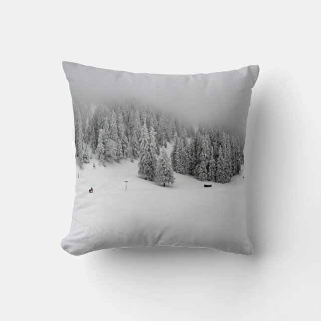 Romania, Winter sports in Piana Brasov, snow Cushion (Front)