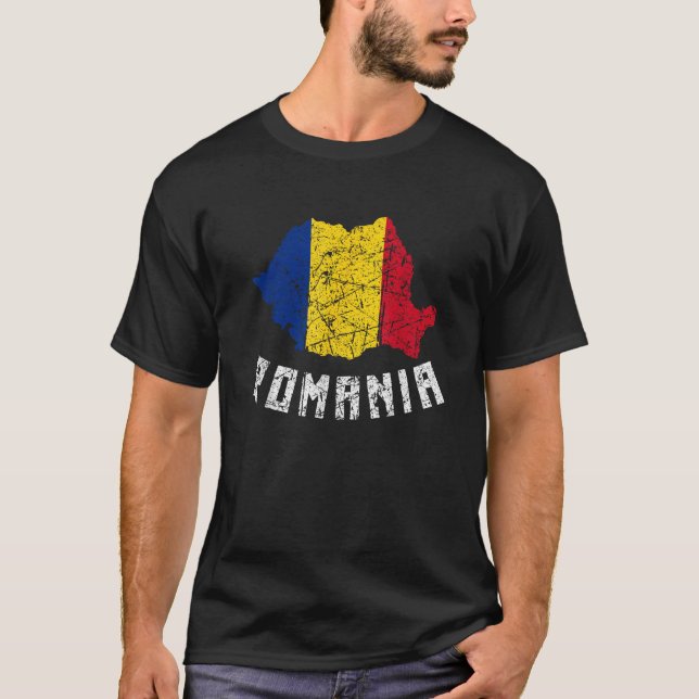 Romanian Flag Of Romania European Distressed Men W T-Shirt (Front)
