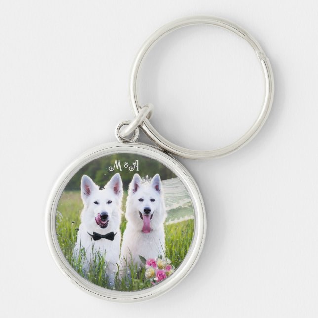 Romantic couple of dogs geting married key ring (Front)
