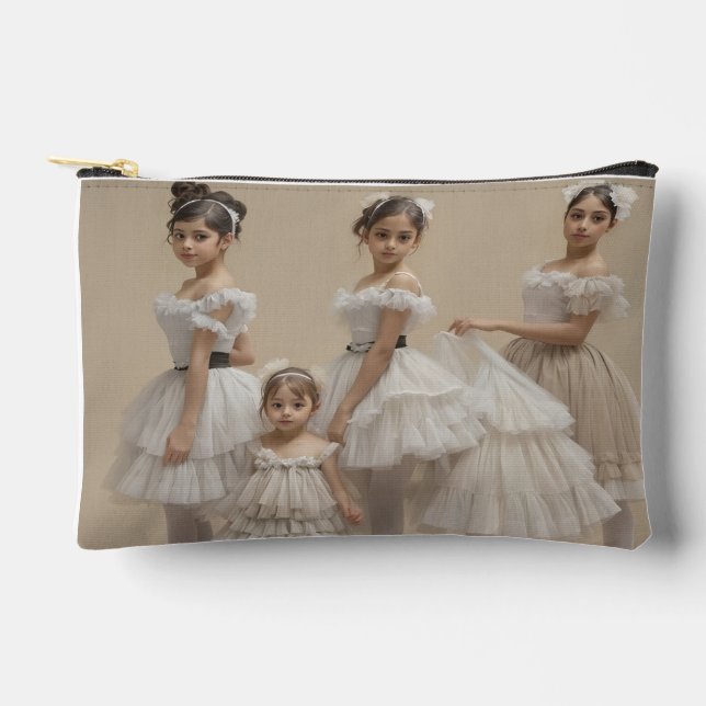 Romantic dancers accessory pouch (Front)